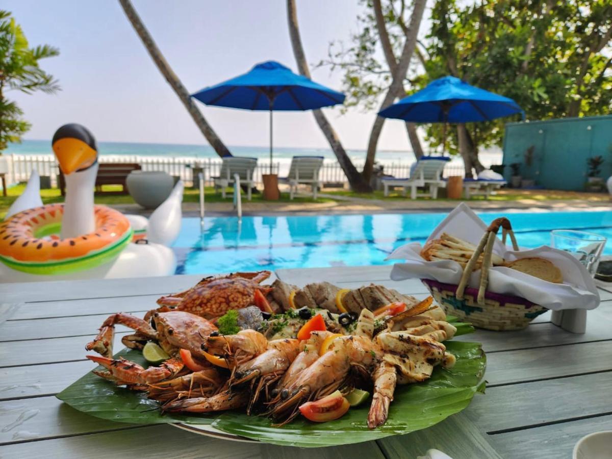 Smeralda Beach Hotel Dikwella Екстериор снимка
