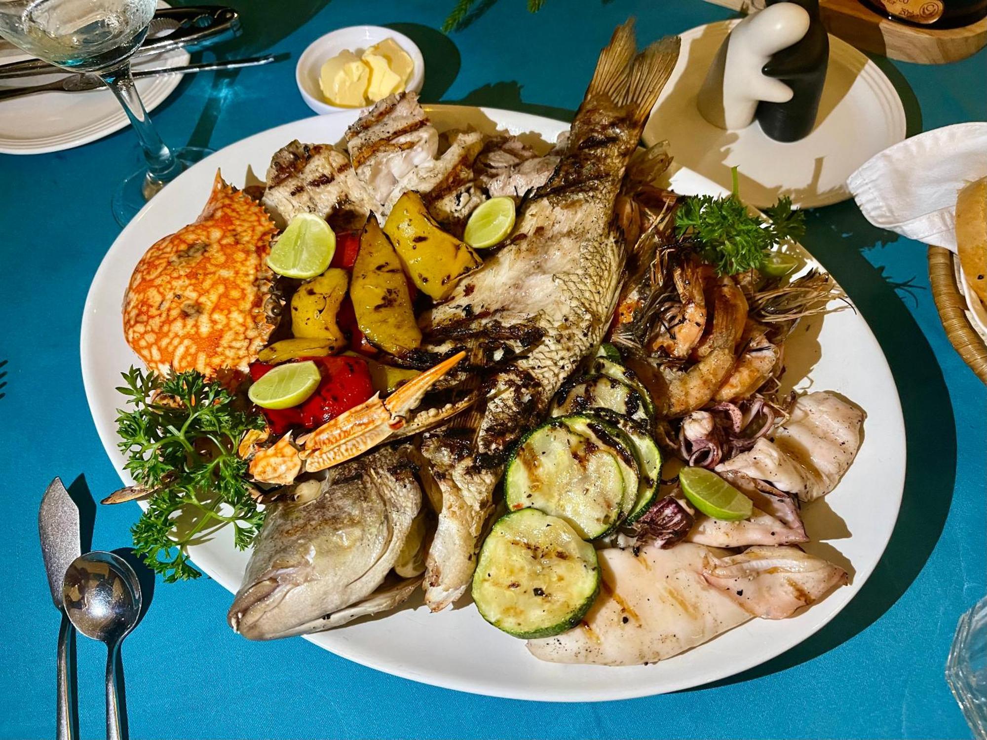 Smeralda Beach Hotel Dikwella Екстериор снимка